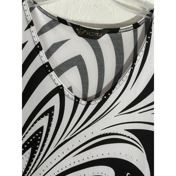 Valentina Black & White Studded Stretch Women Abstract Zebra Print V-Neck Blouse - Picture 8 of 9